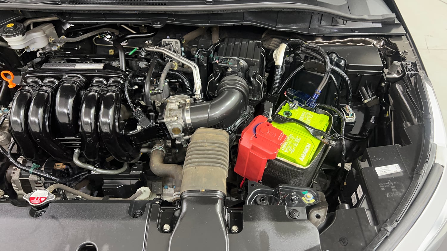 Used 2020 Honda City V Petrol Petrol Manual engine ENGINE LEFT SIDE VIEW