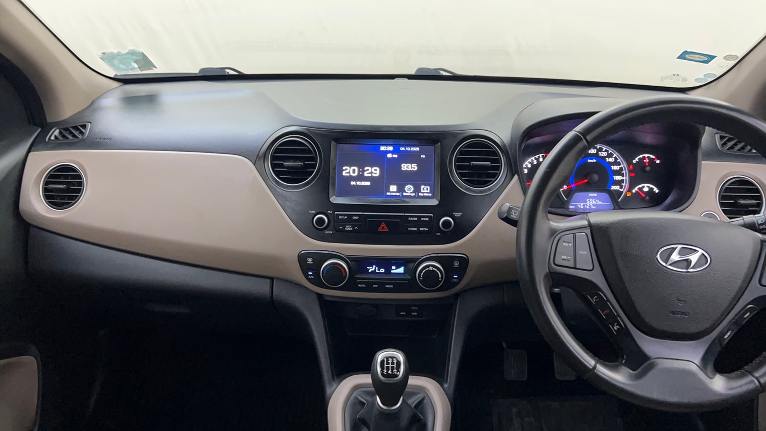 Used 2019 Hyundai Grand i10 Asta 1.2 Kappa VTVT Petrol Manual interior MUSIC SYSTEM & AC CONTROL VIEW