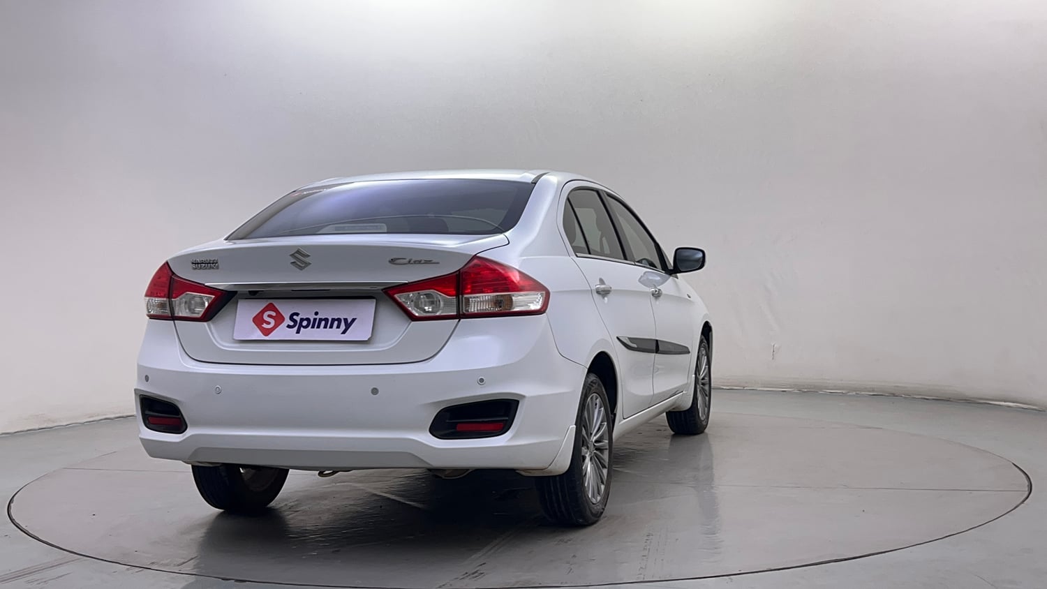 Used 2016 Maruti Suzuki Ciaz ZXI+ Petrol Manual exterior RIGHT REAR CORNER VIEW