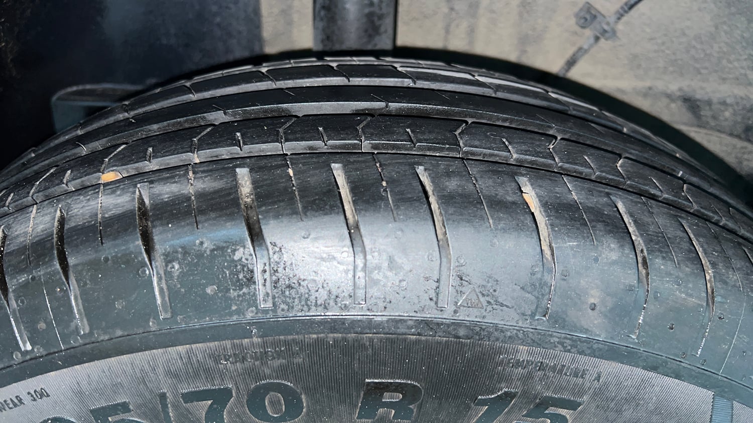Used 2023 Tata Punch Pure MT Petrol Manual tyres RIGHT REAR TYRE TREAD VIEW