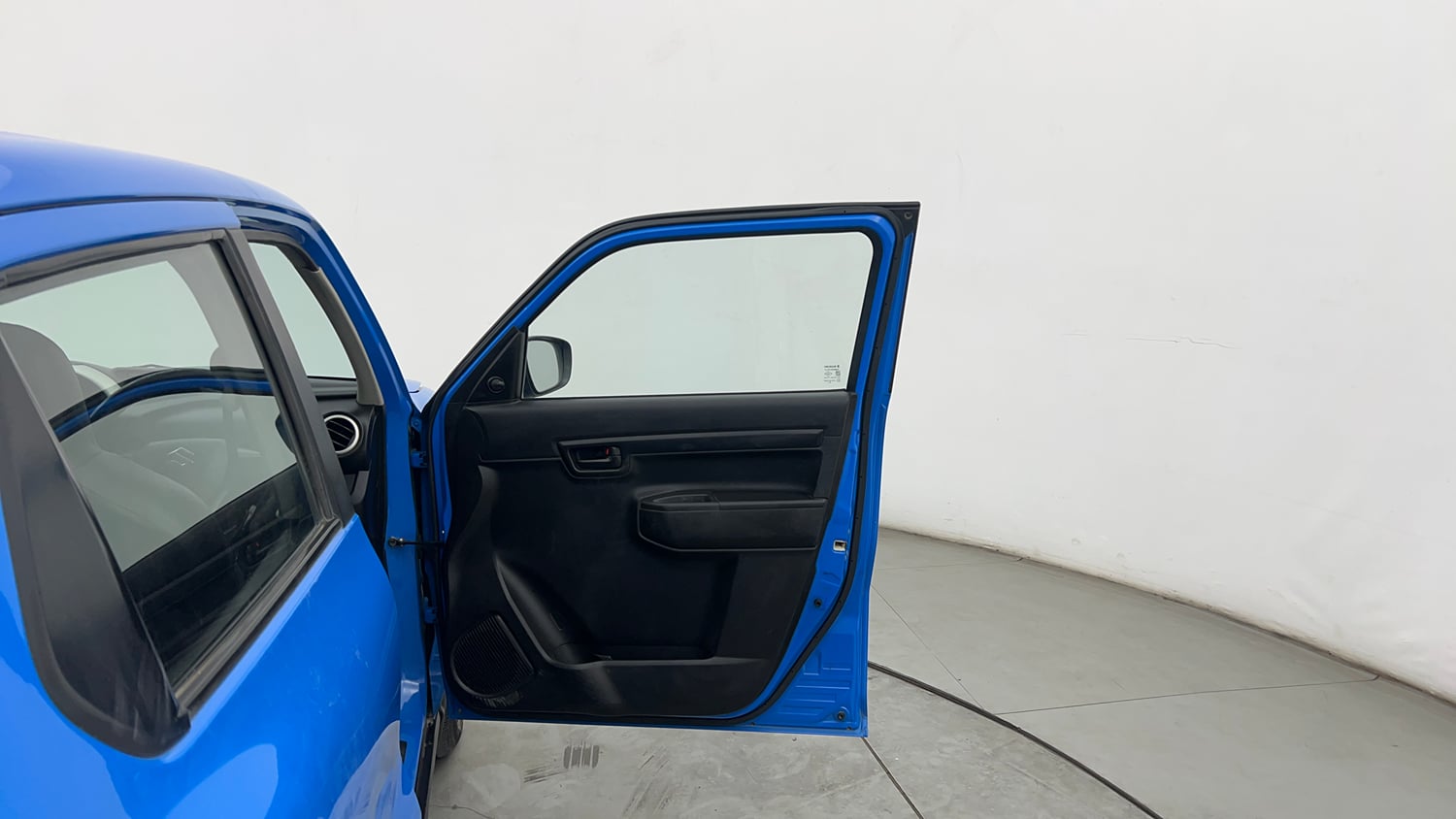 Used 2020 Maruti Suzuki S-Presso VXi Plus Petrol Manual interior RIGHT FRONT DOOR OPEN VIEW
