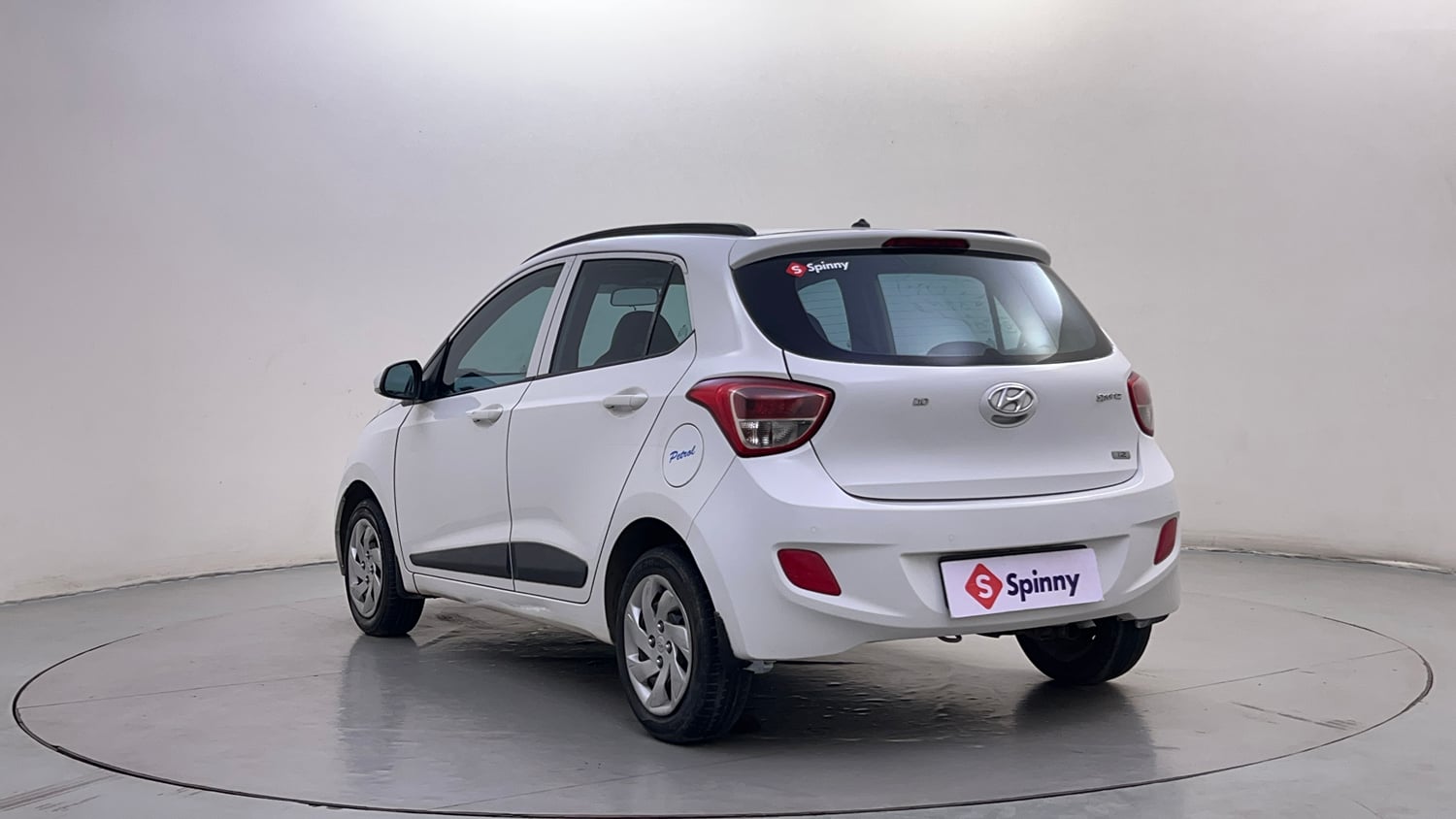 Used 2017 Hyundai Grand i10 Sportz 1.2 Kappa VTVT Petrol Manual exterior LEFT REAR CORNER VIEW