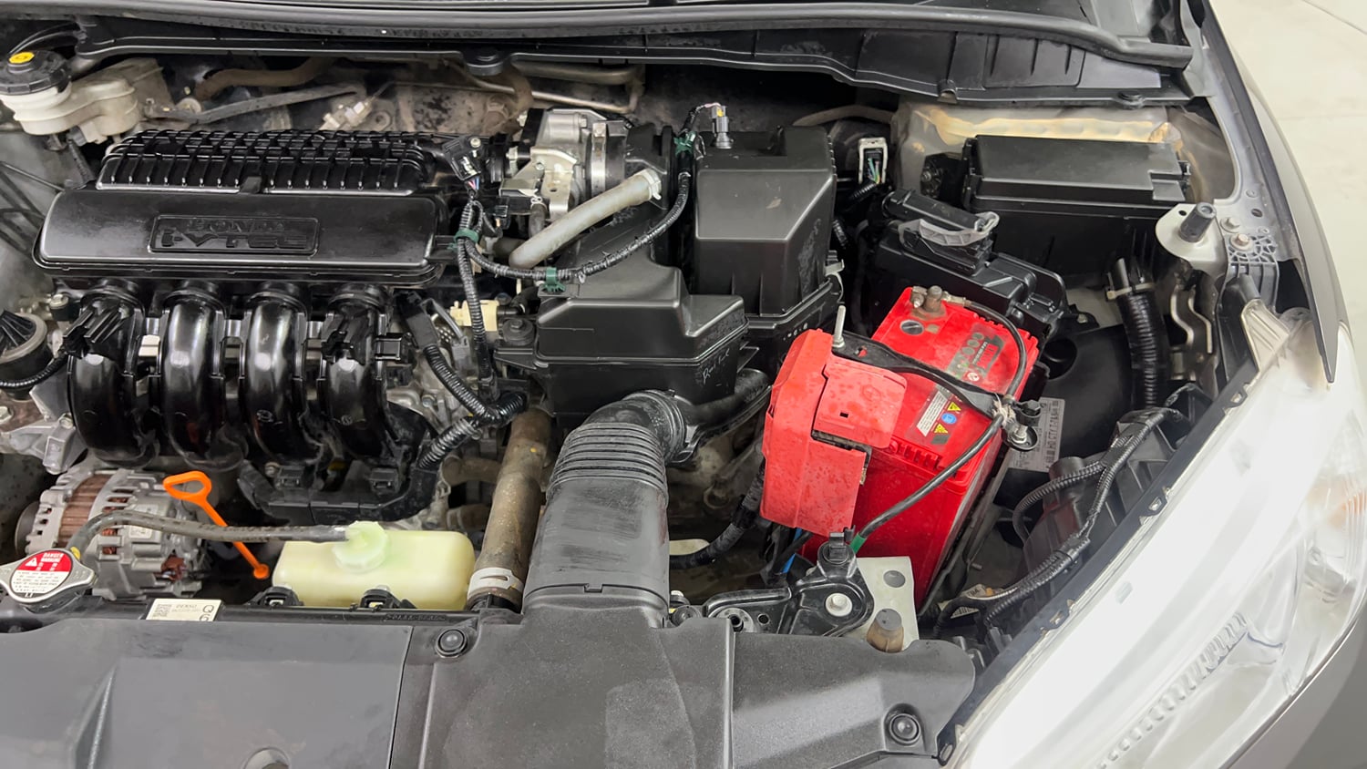 Used 2016 Honda City V Petrol Manual engine ENGINE LEFT SIDE VIEW
