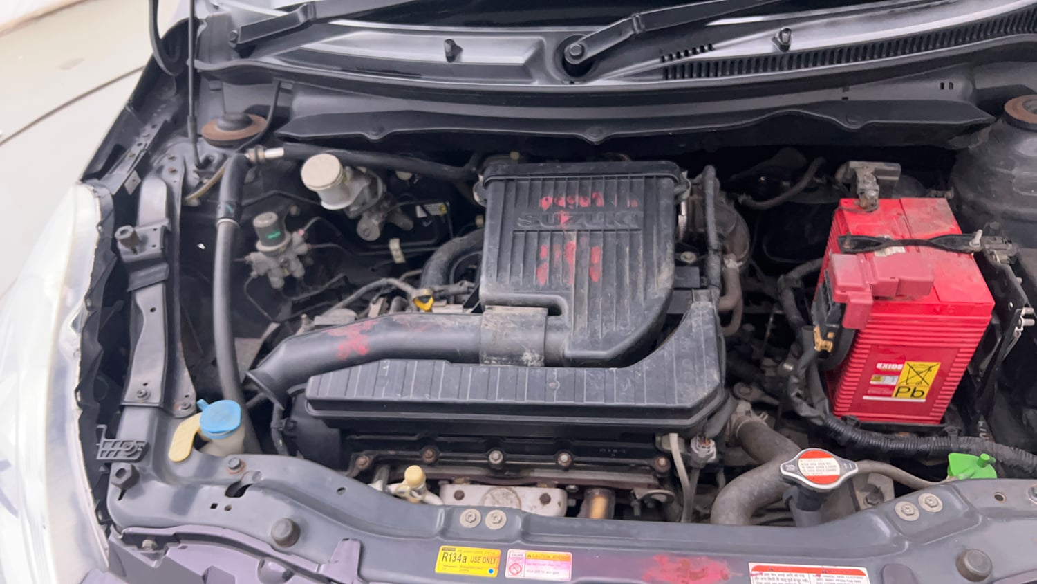 Used 2015 Maruti Suzuki Swift LXi Petrol Manual engine ENGINE RIGHT SIDE VIEW