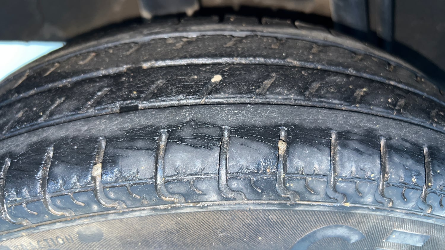 Used 2016 Renault Kwid 1.0 RXT Petrol Manual tyres RIGHT REAR TYRE TREAD VIEW