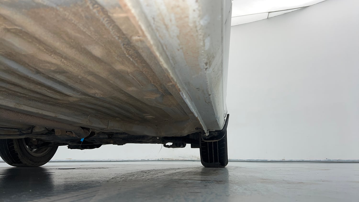 Used 2023 Honda Amaze VX 1.2 Petrol MT Petrol Manual extra REAR RIGHT UNDERBODY VIEW
