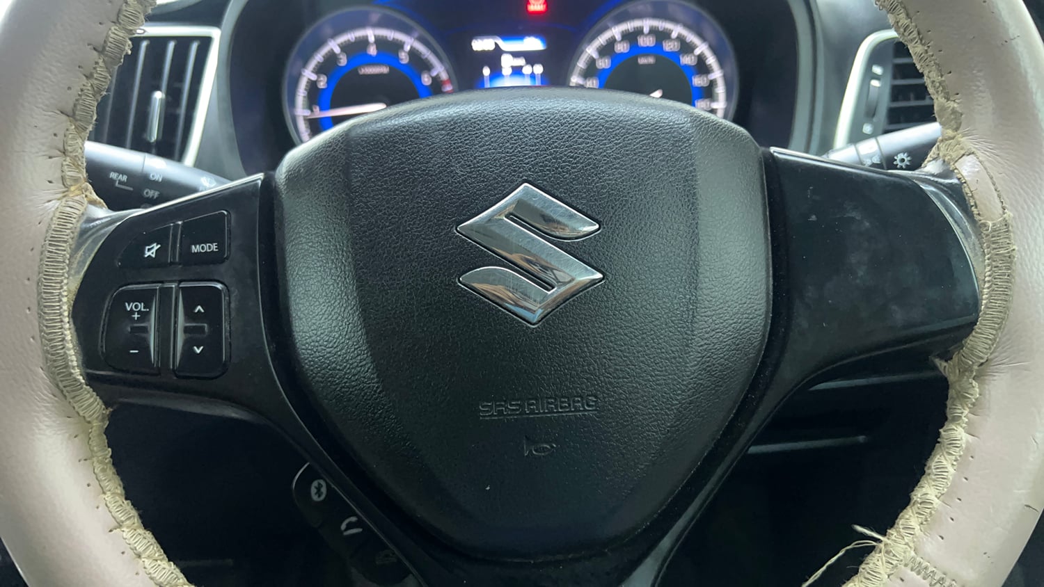 Used 2017 Maruti Suzuki Baleno Zeta 1.2 AT Petrol Automatic top_features Airbags