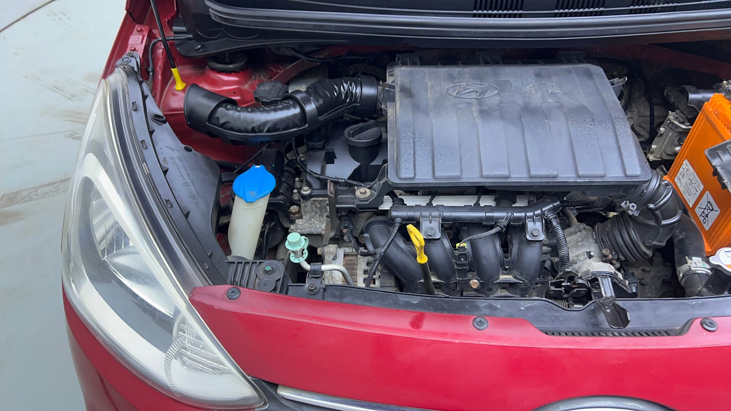 Used 2015 Hyundai Xcent SX 1.2 Petrol Manual engine ENGINE RIGHT SIDE VIEW