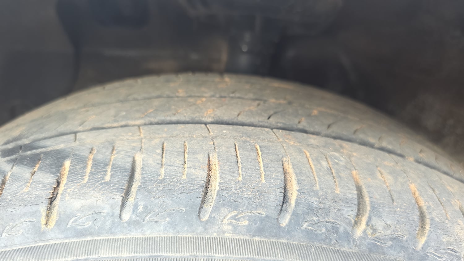 Used 2023 Hyundai Grand i10 Nios Sportz AMT 1.2 Kappa VTVT Petrol Automatic tyres LEFT FRONT TYRE TREAD VIEW
