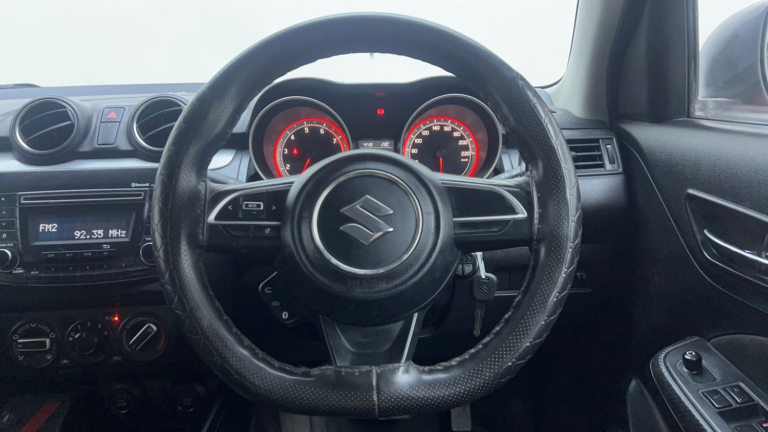 Used 2019 Maruti Suzuki Swift VXi AMT Petrol Automatic interior STEERING VIEW