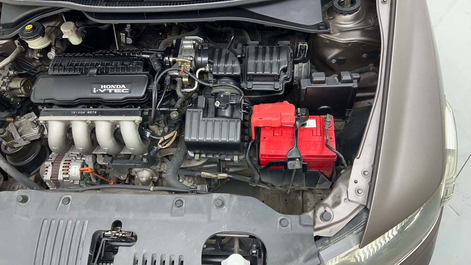 Used 2013 Honda City V MT AVN Petrol Manual engine ENGINE LEFT SIDE VIEW