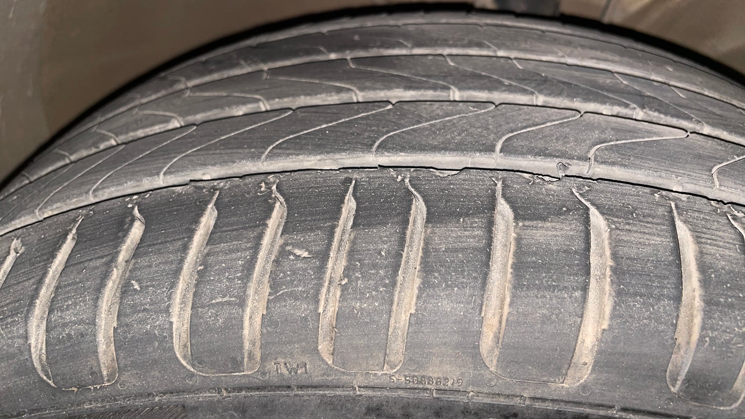 Used 2018 Hyundai Creta E Plus 1.6 Petrol Petrol Manual tyres RIGHT FRONT TYRE TREAD VIEW