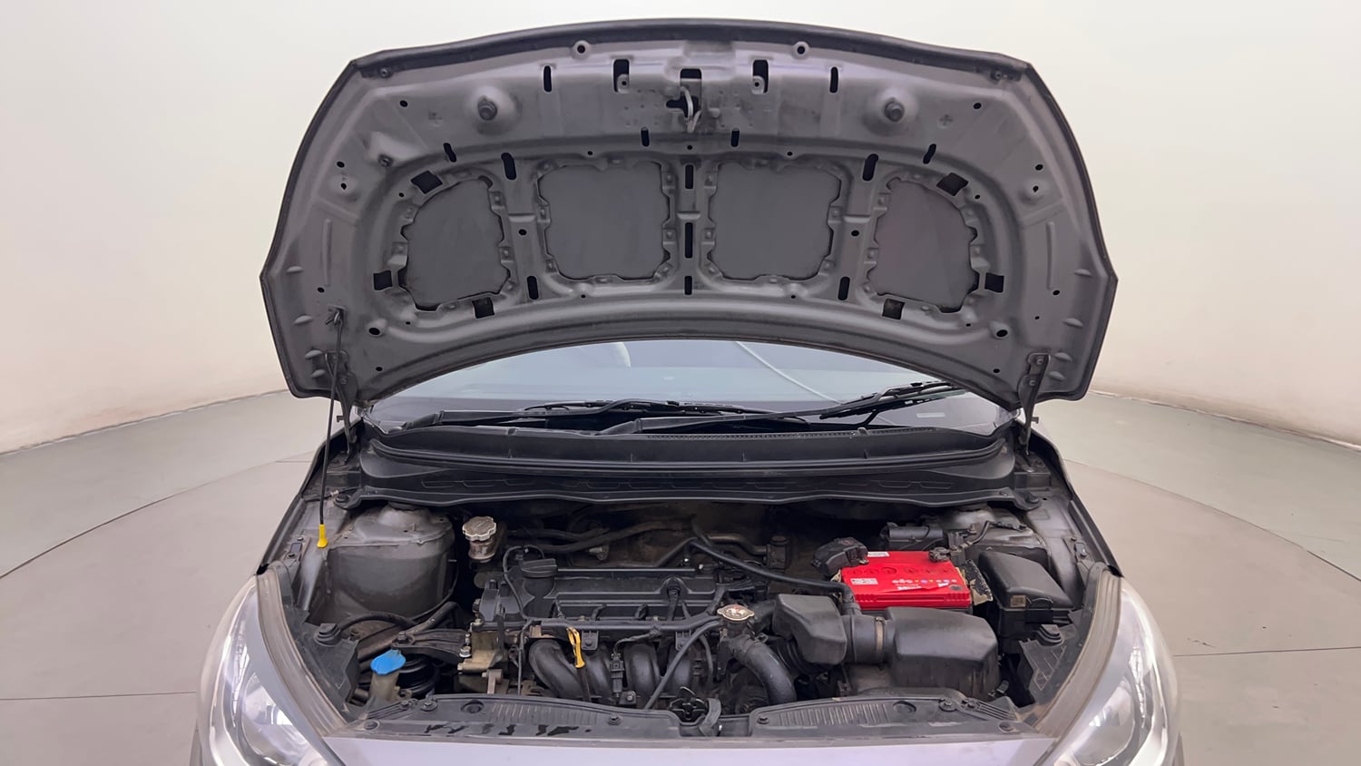 Used 2014 Hyundai i20 Sportz 1.2 Petrol Manual engine ENGINE & BONNET OPEN FRONT VIEW