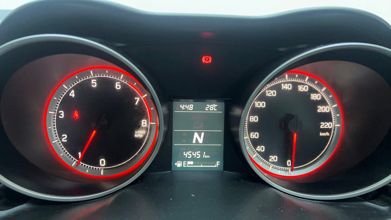 Used 2019 Maruti Suzuki Swift VXi AMT Petrol Automatic interior CLUSTERMETER VIEW