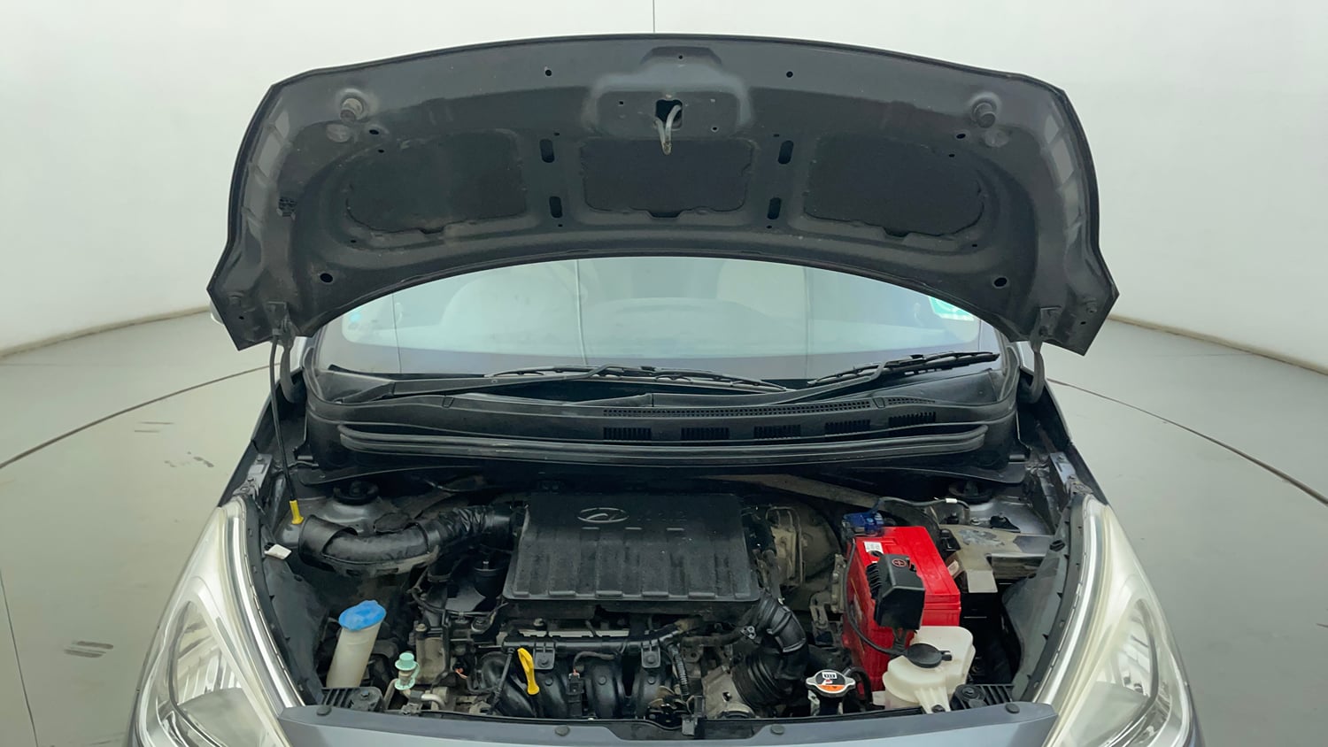 Used 2019 Hyundai Grand i10 Sportz 1.2 Kappa VTVT Petrol Manual interior PEDALS VIEW
