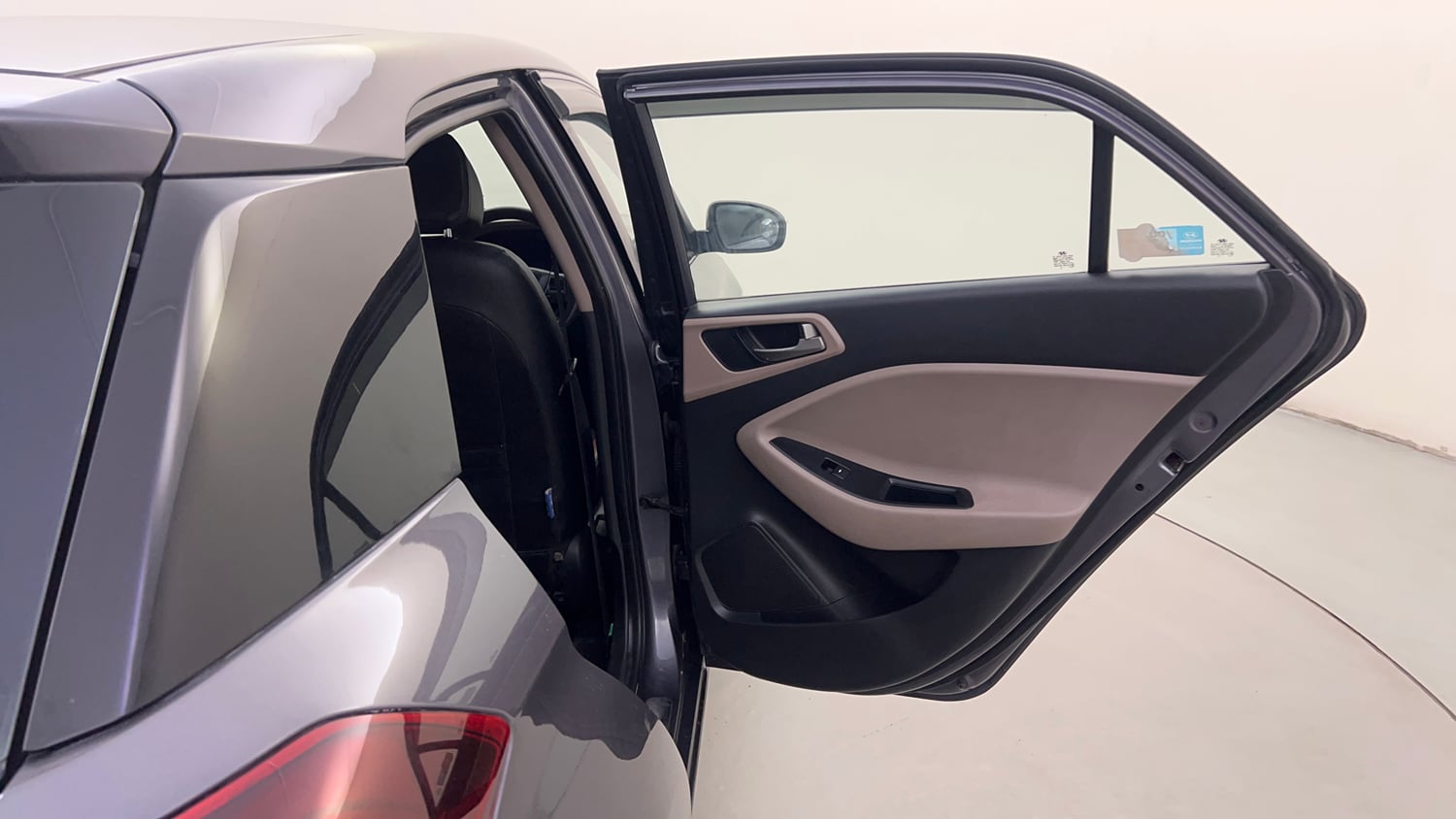 Used 2018 Hyundai Elite i20 Asta 1.2 Petrol Manual interior RIGHT REAR DOOR OPEN VIEW