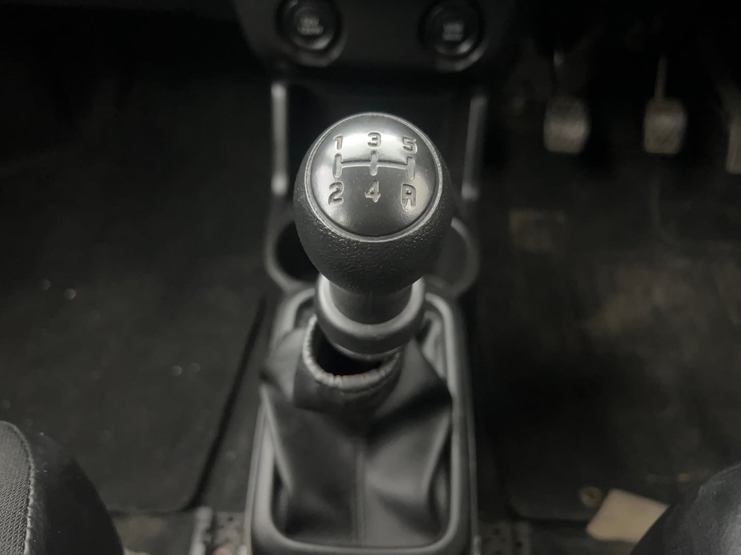 Used 2020 Maruti Suzuki S-Presso VXi Plus Petrol Manual interior GEAR  KNOB VIEW