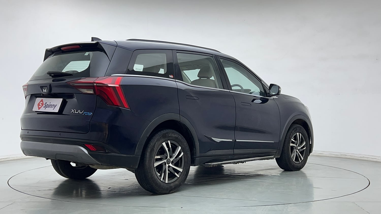Used 2022 Mahindra XUV700 AX 5 Petrol MT 7 STR Petrol Manual exterior RIGHT REAR CORNER VIEW