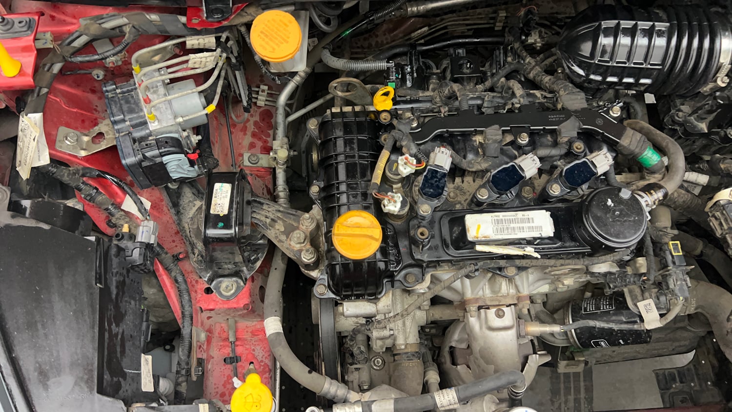 Used 2022 Tata Altroz XZA Petrol Petrol Automatic engine ENGINE RIGHT SIDE VIEW