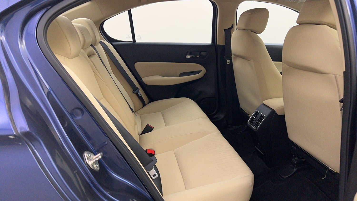 Used 2023 Honda City V Petrol MT Petrol Manual interior RIGHT SIDE REAR DOOR CABIN VIEW