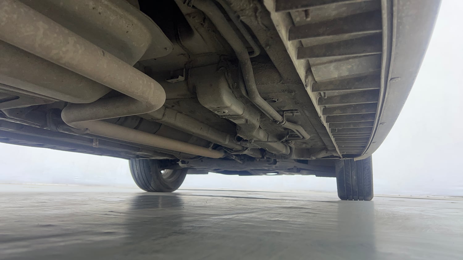 Used 2022 Hyundai Alcazar Signature (O) 6 STR 1.5 Diesel AT Diesel Automatic extra REAR RIGHT UNDERBODY VIEW