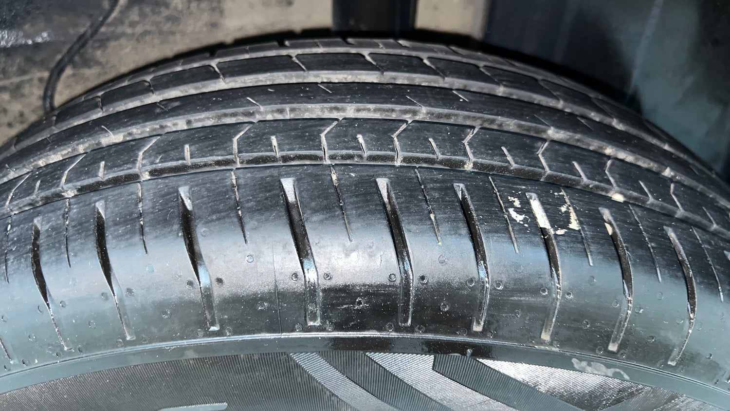 Used 2023 Tata Punch Pure MT Petrol Manual tyres LEFT REAR TYRE TREAD VIEW