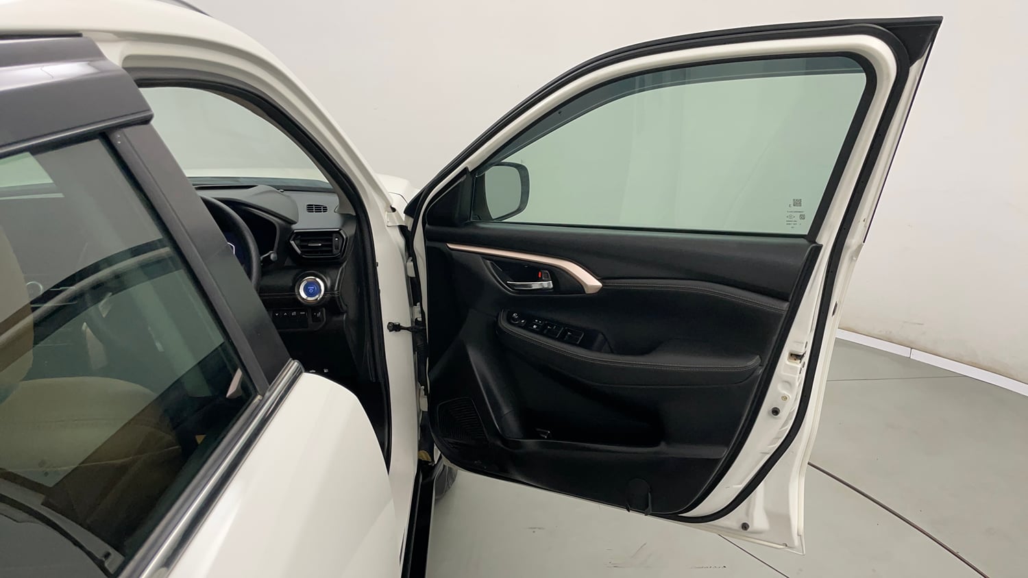 Used 2024 Maruti Suzuki Grand Vitara Zeta Plus Intelligent Hybrid eCVT Hybrid Automatic interior RIGHT FRONT DOOR OPEN VIEW