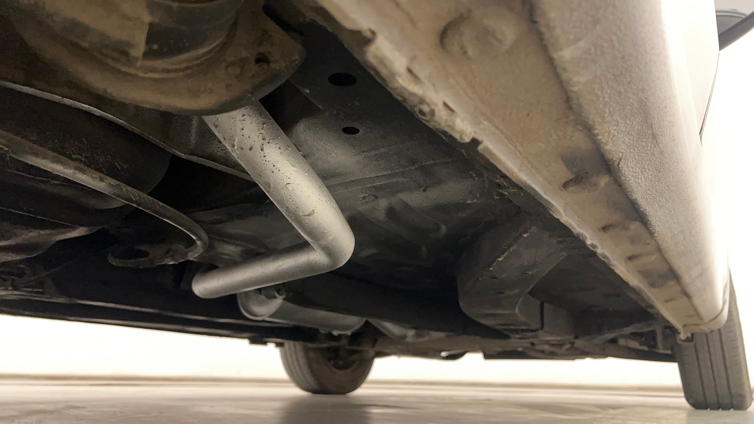 Used 2014 Honda Brio S MT Petrol Manual extra REAR RIGHT UNDERBODY VIEW