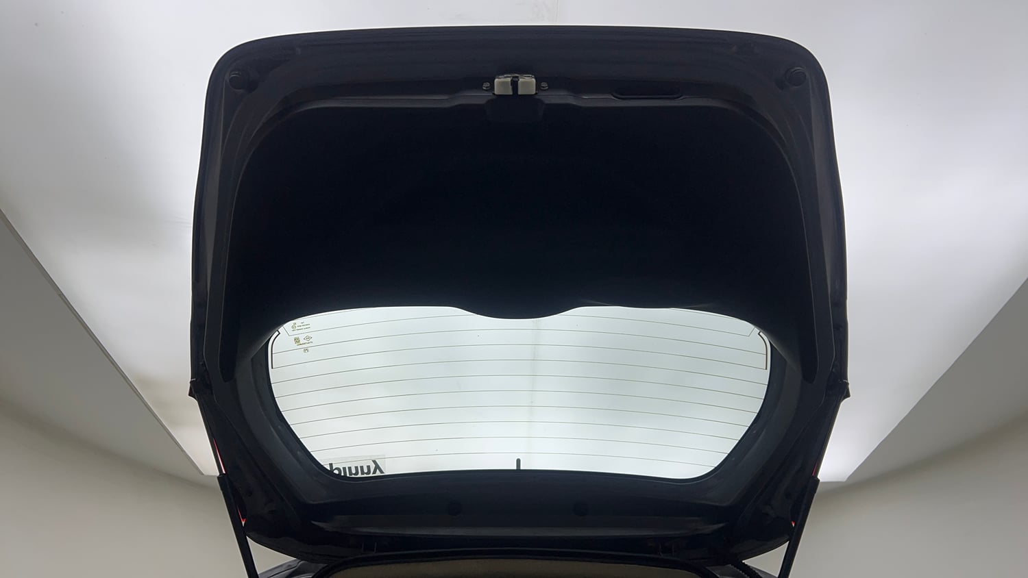 Used 2019 Honda Jazz VX CVT Petrol Petrol Automatic interior DICKY DOOR OPEN VIEW