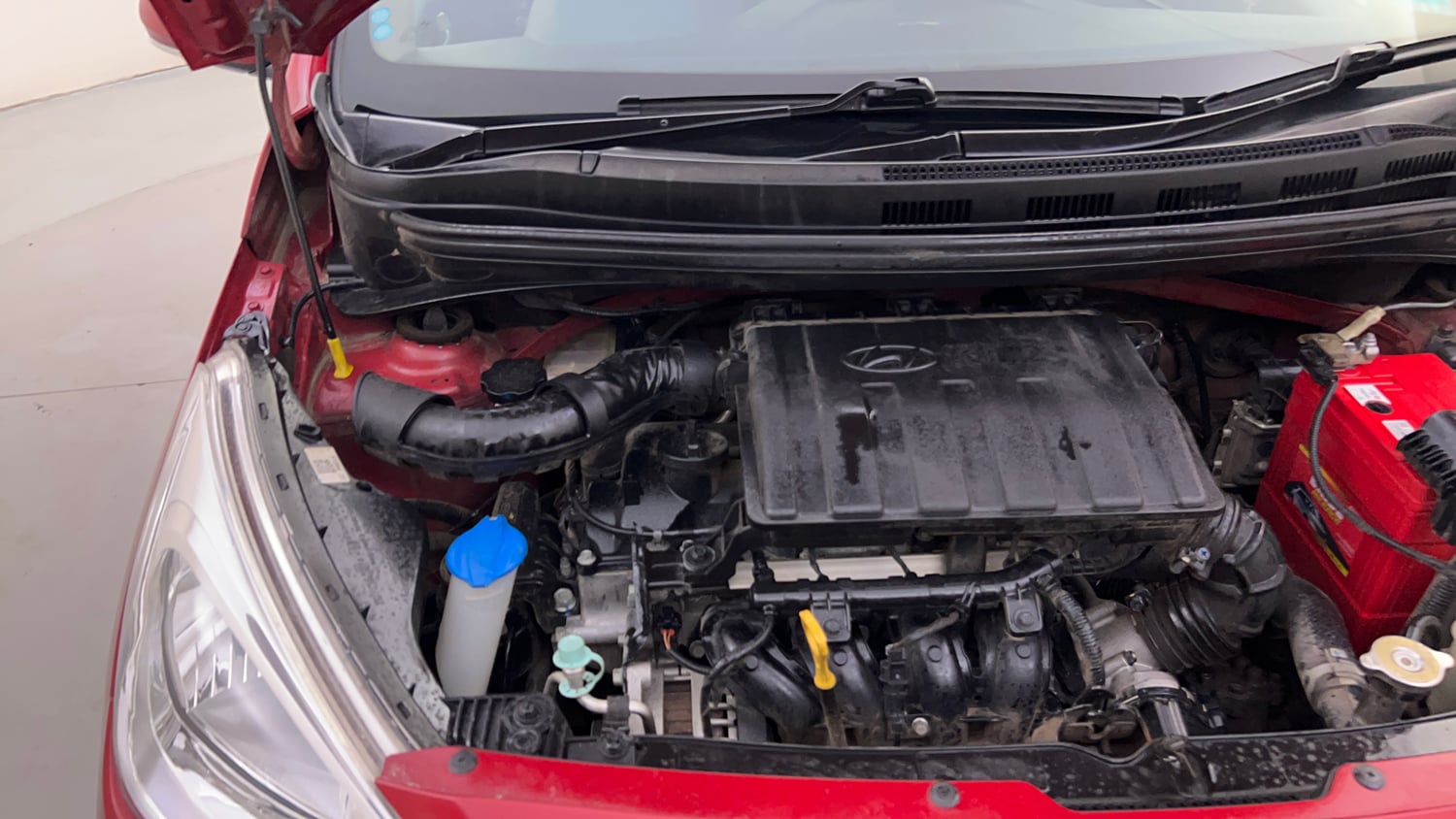 Used 2019 Hyundai Grand i10 Asta 1.2 Kappa VTVT Petrol Manual engine ENGINE RIGHT SIDE HINGE & APRON VIEW