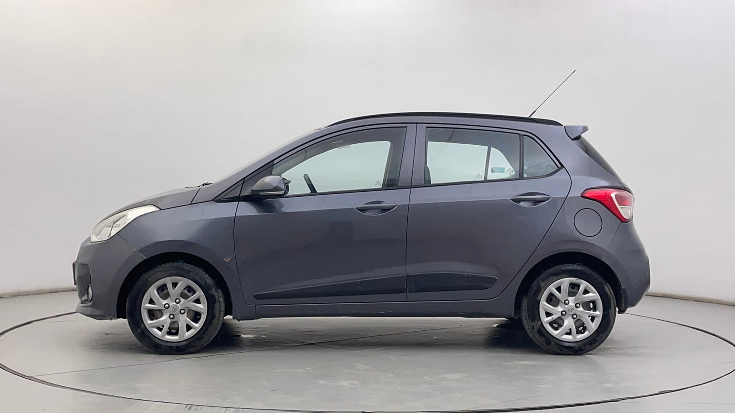 Used 2019 Hyundai Grand i10 Sportz 1.2 Kappa VTVT Petrol Manual exterior LEFT SIDE VIEW