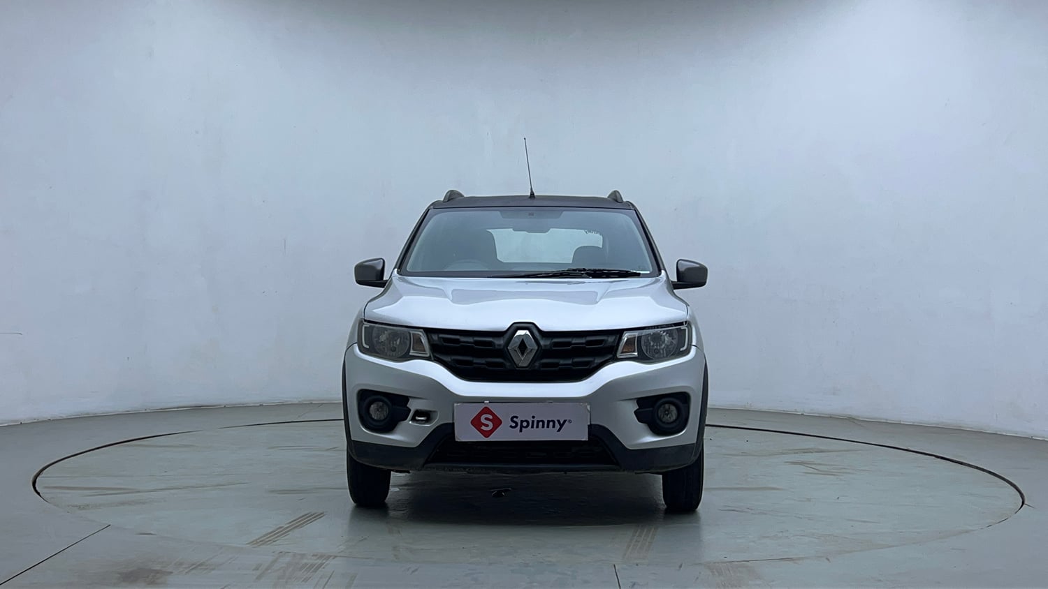 Used 2016 Renault Kwid 1.0 RXT Petrol Manual exterior FRONT VIEW