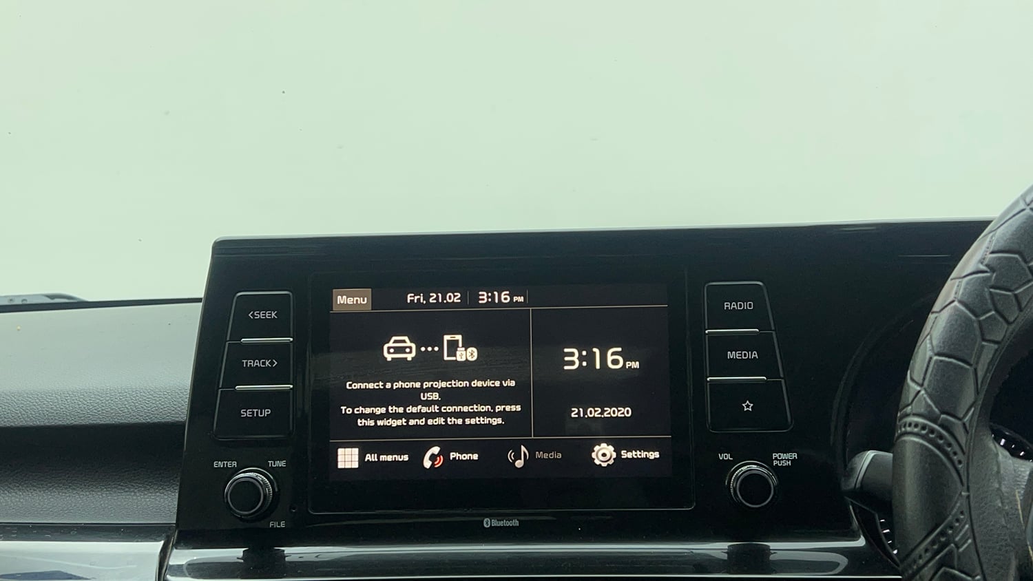 Used 2020 Kia Seltos HTK Plus 1.5 Petrol Manual top_features Touch screen infotainment system