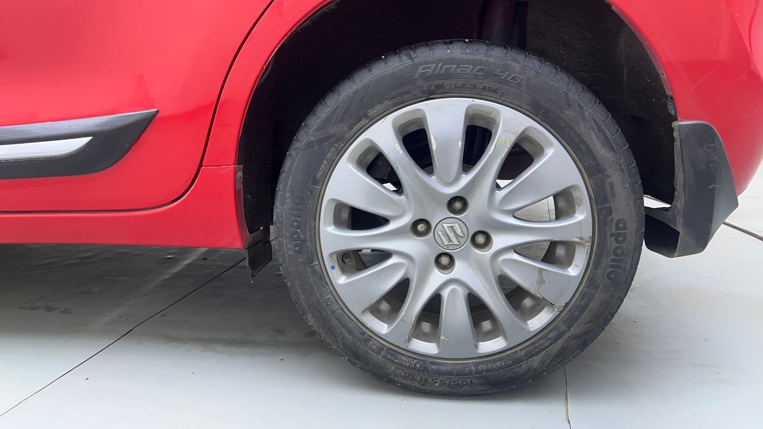 Used 2017 Maruti Suzuki Baleno Zeta 1.2 AT Petrol Automatic tyres LEFT REAR TYRE RIM VIEW