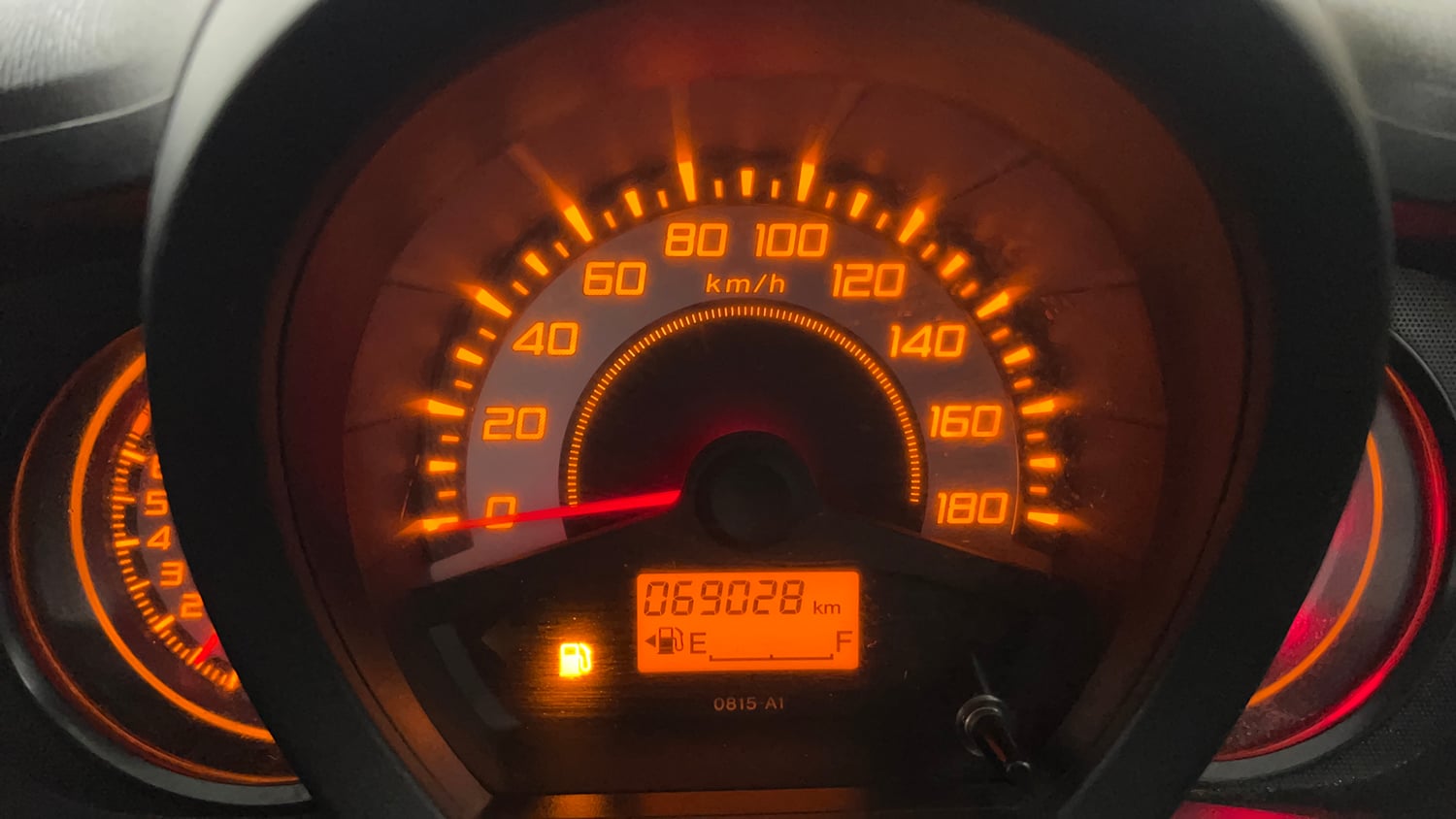 Used 2014 Honda Brio S MT Petrol Manual interior CLUSTERMETER VIEW
