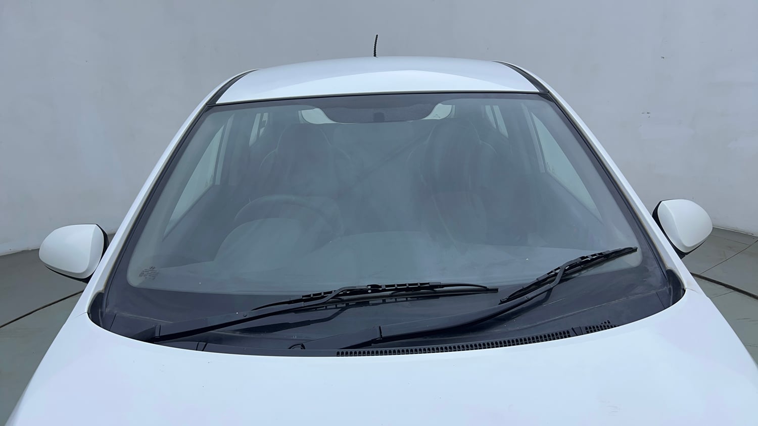 Used 2013 Hyundai Grand i10 Magna 1.2 Kappa VTVT Petrol Manual exterior FRONT WINDSHIELD VIEW