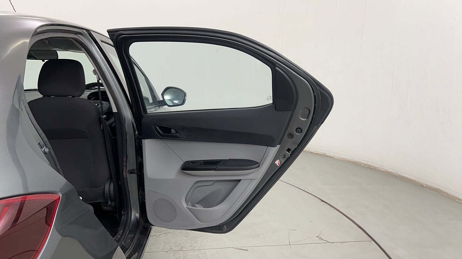Used 2021 Tata Tiago XT Petrol Manual interior RIGHT REAR DOOR OPEN VIEW