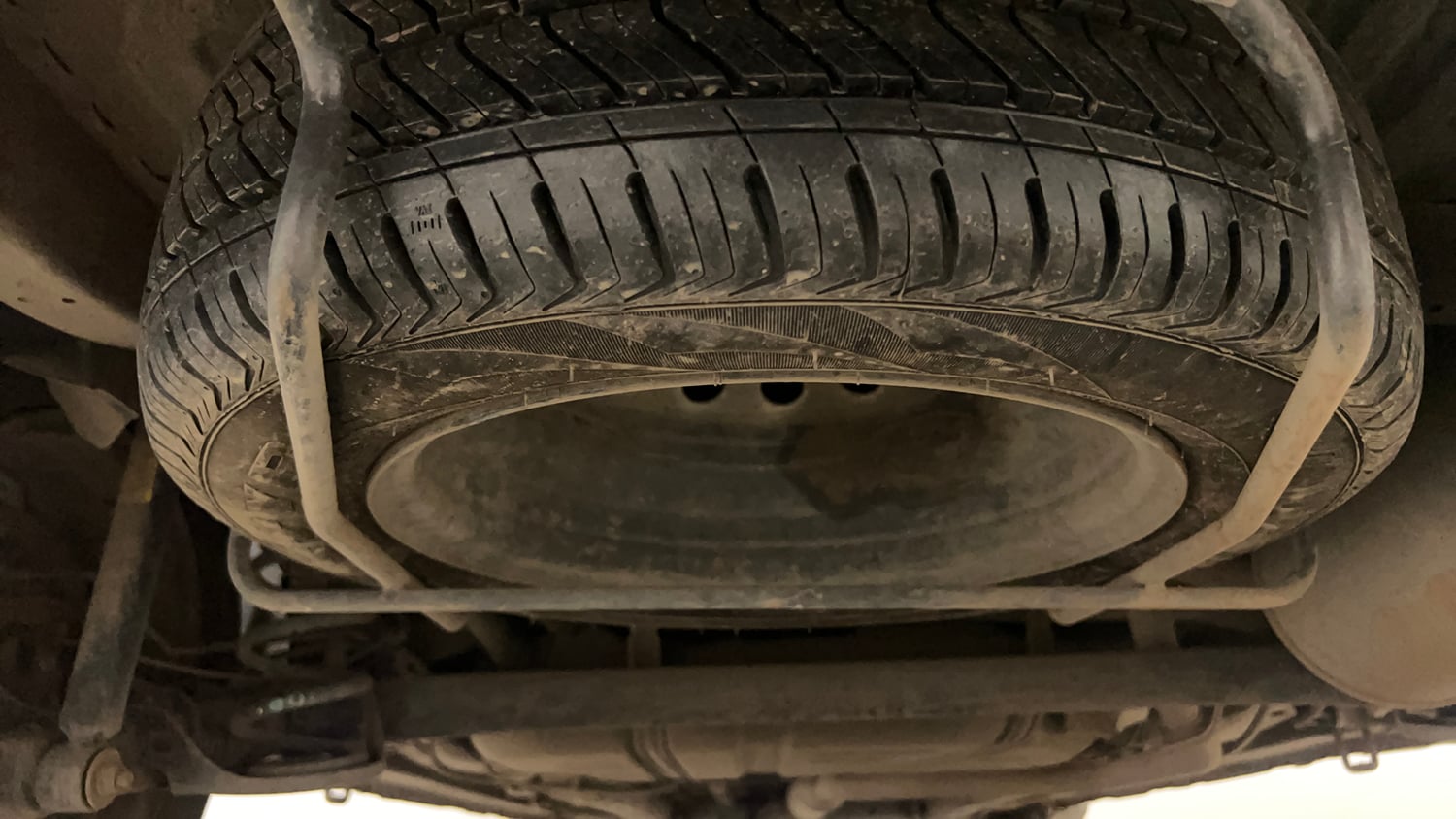 Used 2013 Maruti Suzuki Ertiga Vxi Petrol Manual tyres SPARE TYRE VIEW