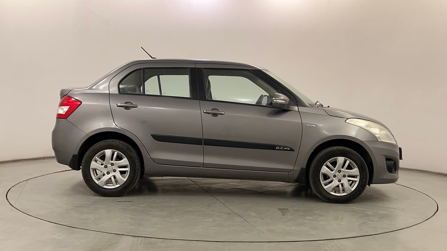 Used 2013 Maruti Suzuki Swift Dzire ZXI Petrol Manual exterior RIGHT SIDE VIEW