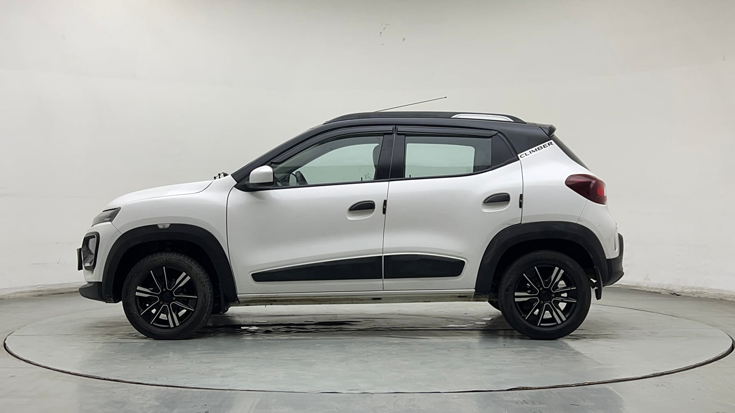 Used 2022 Renault Kwid Climber Dual Tone Petrol Manual exterior LEFT SIDE VIEW