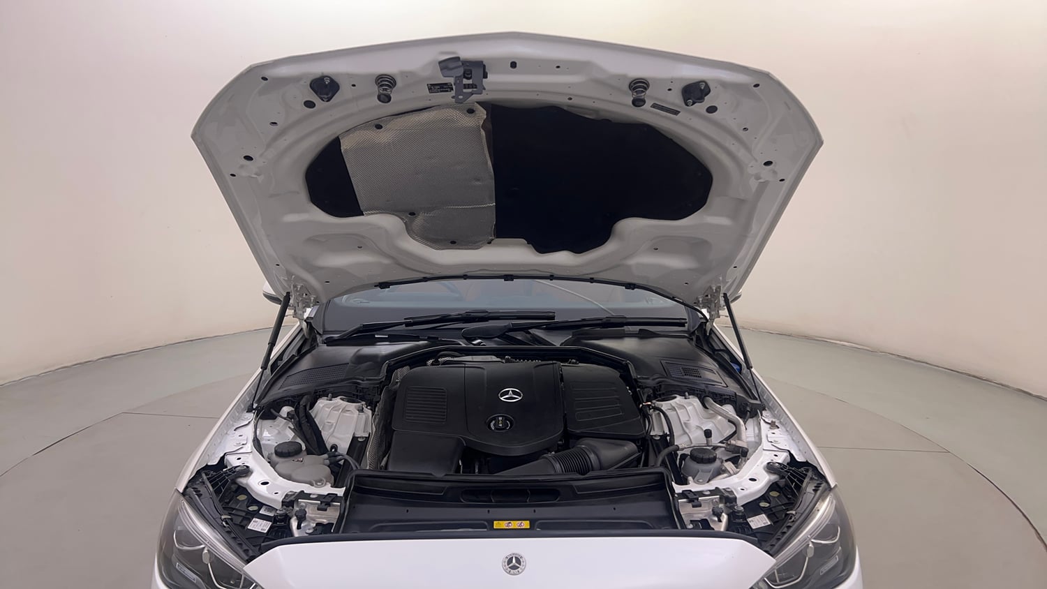 Used 2022 Mercedes-Benz C-Class C 200 Petrol Automatic engine ENGINE & BONNET OPEN FRONT VIEW