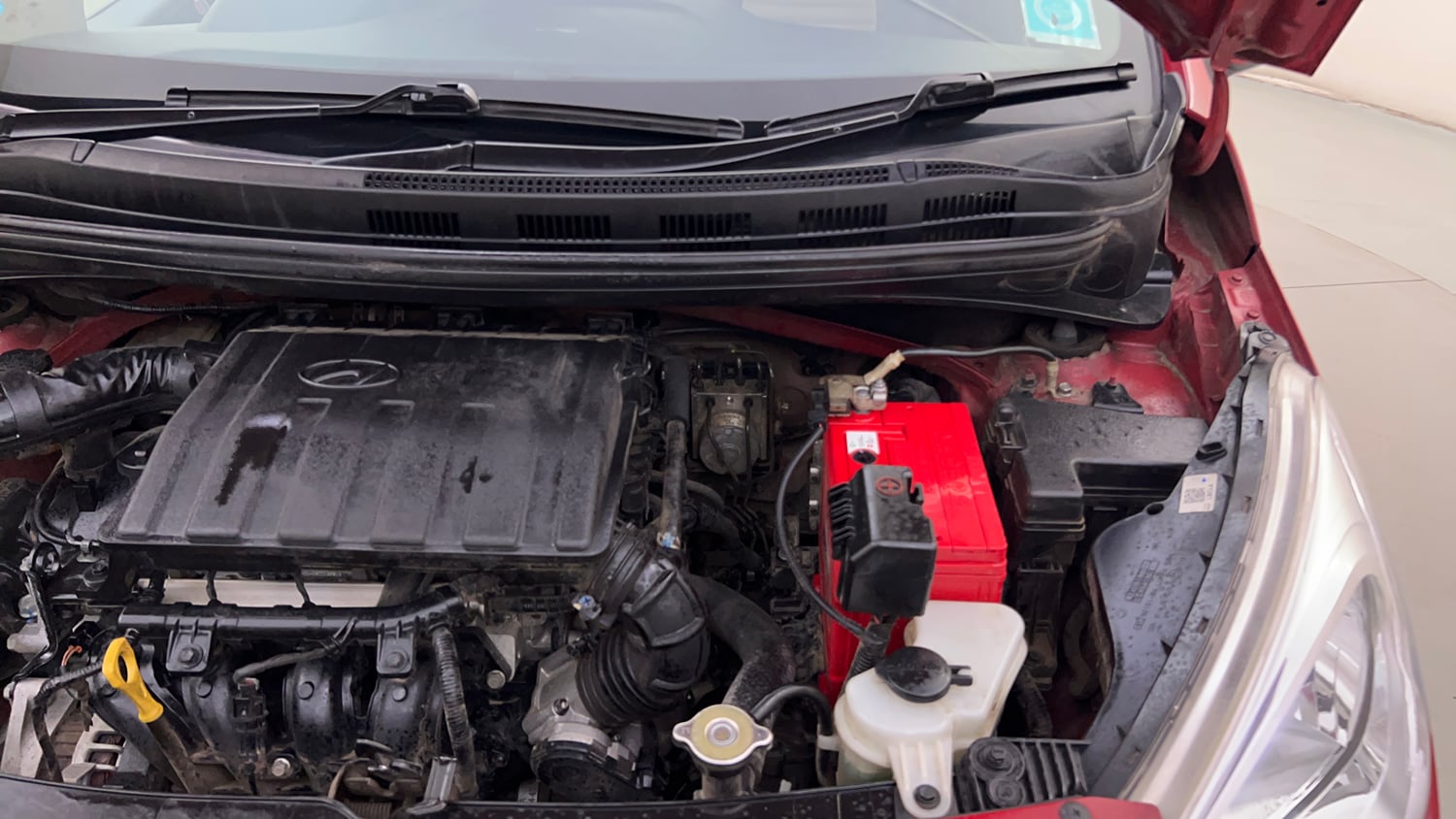 Used 2019 Hyundai Grand i10 Asta 1.2 Kappa VTVT Petrol Manual engine ENGINE LEFT SIDE HINGE & APRON VIEW