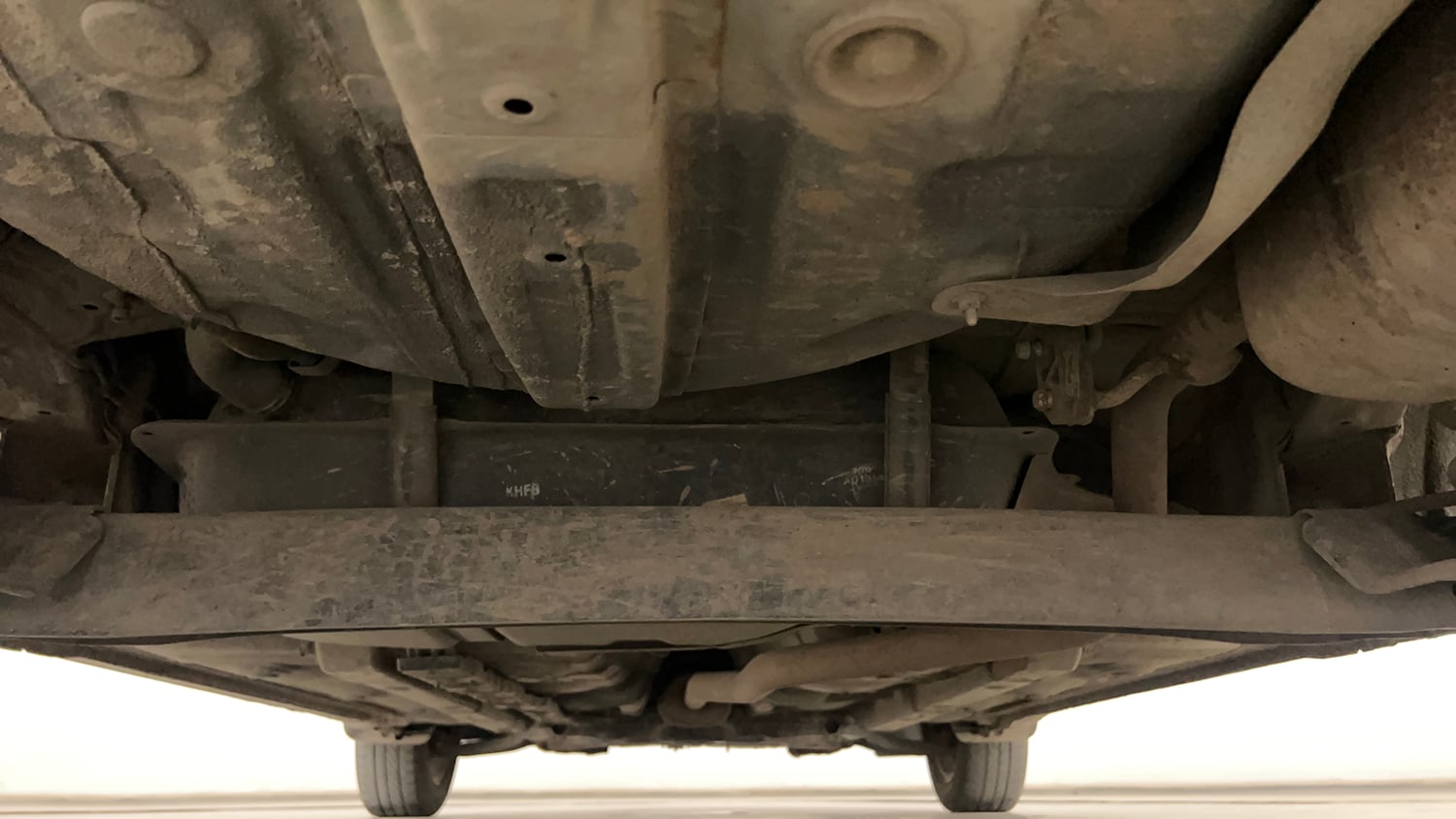 Used 2016 Hyundai Grand i10 Asta AT 1.2 Kappa VTVT Petrol Automatic extra REAR UNDERBODY VIEW (TAKEN FROM REAR)