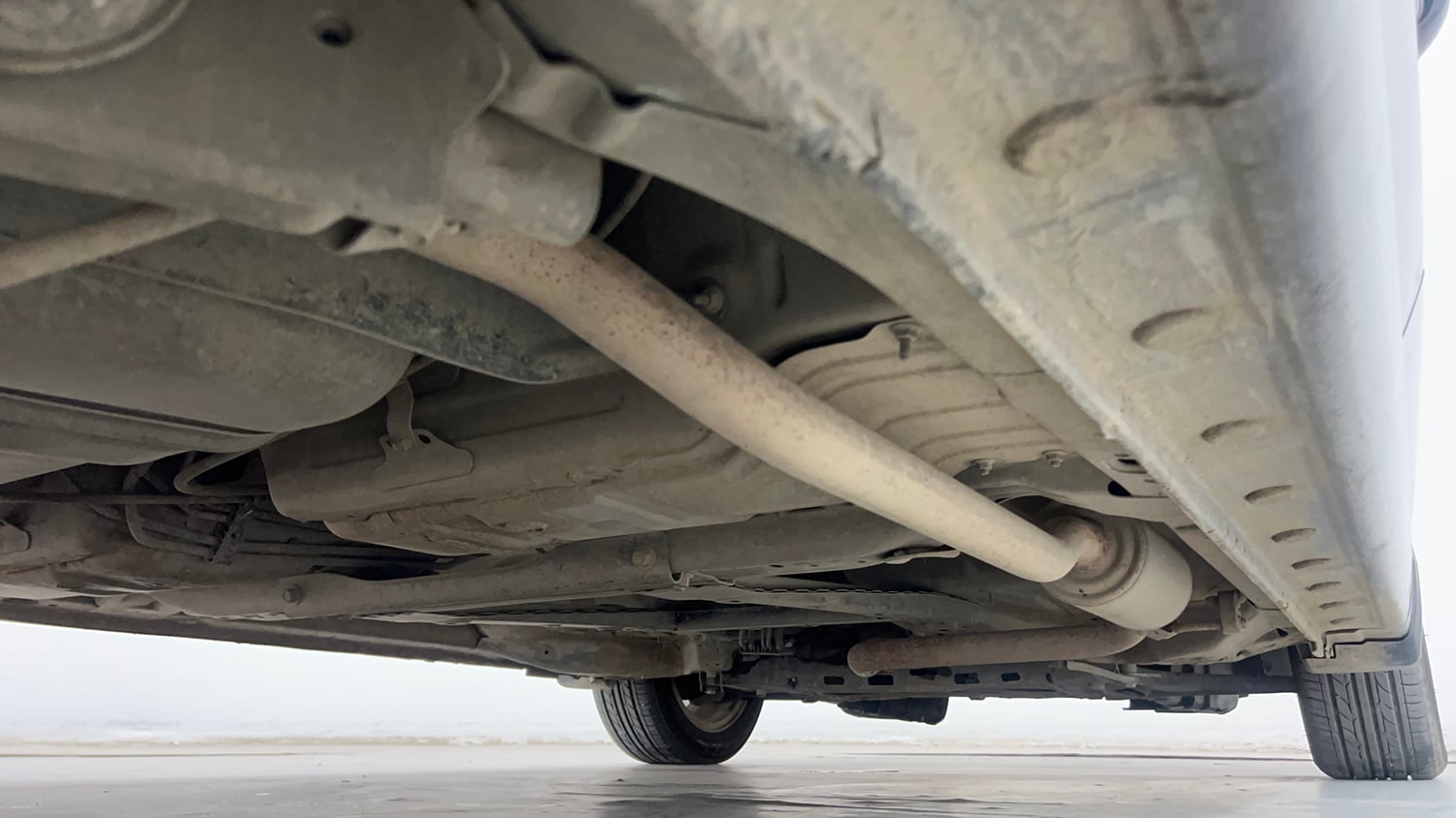 Used 2020 Honda City V Petrol Petrol Manual extra REAR RIGHT UNDERBODY VIEW