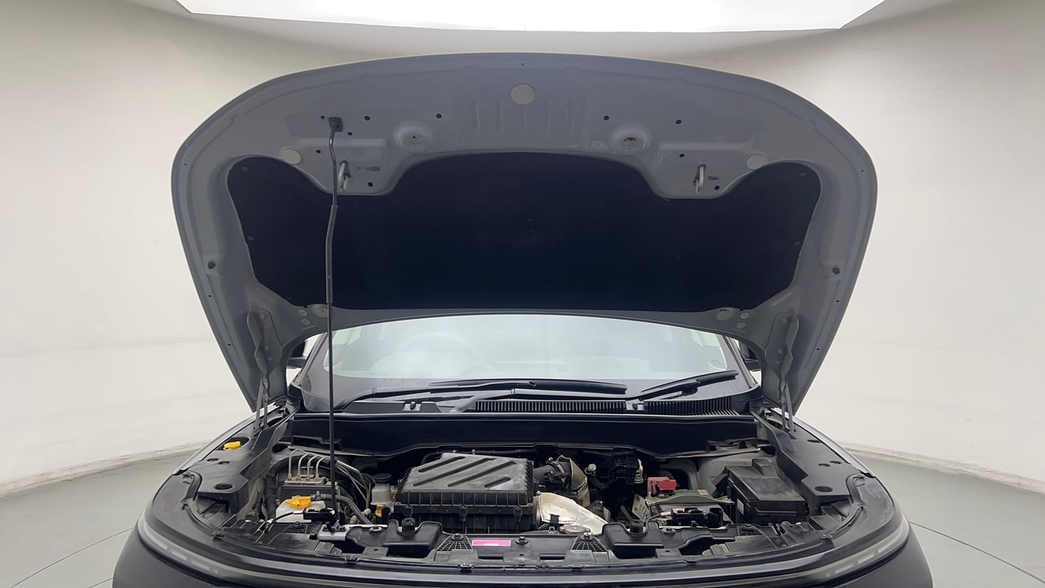 Used 2026 Tata Sierra Pure P MT Petrol Petrol Manual engine ENGINE & BONNET OPEN FRONT VIEW