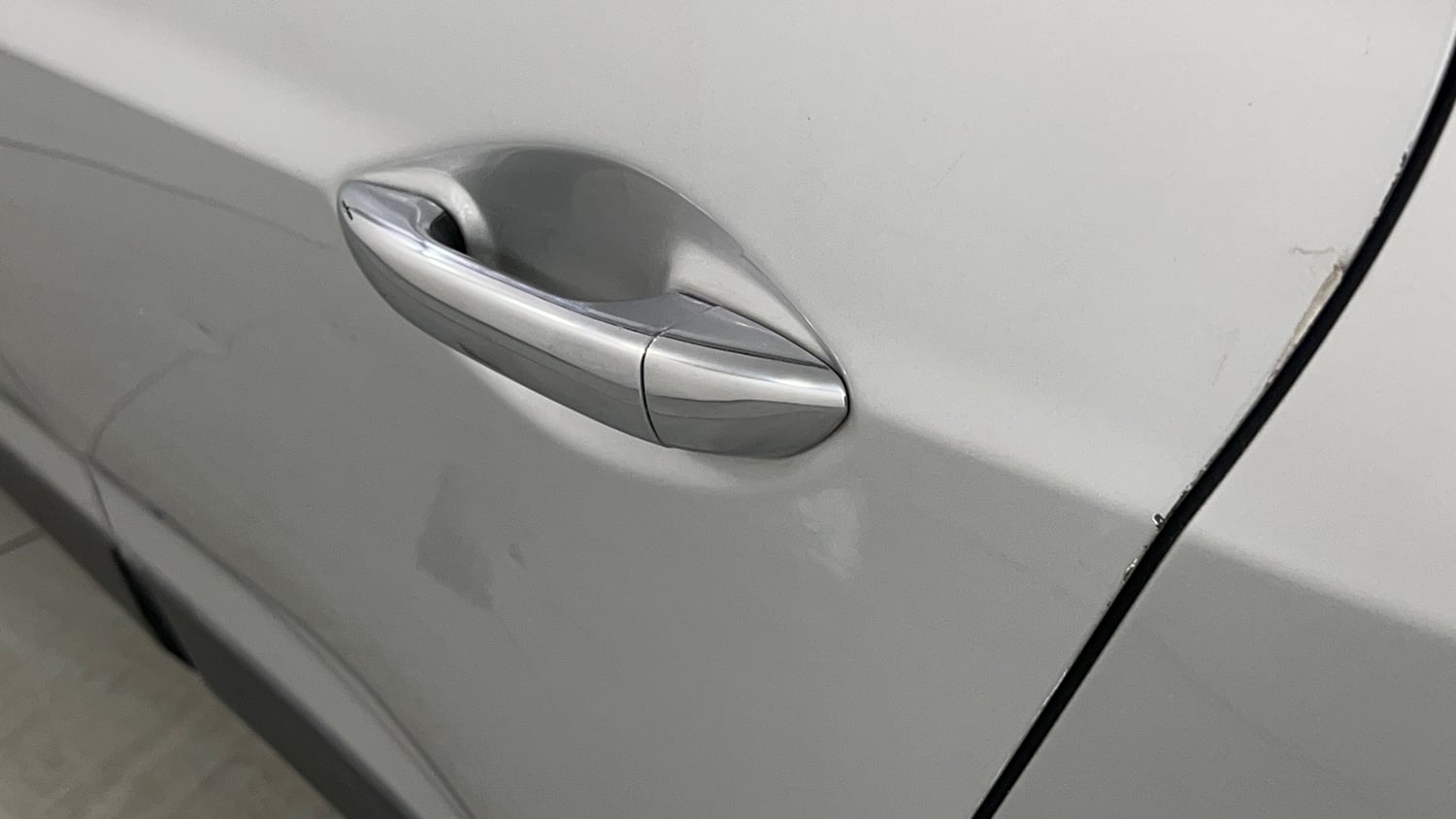 Used 2016 Hyundai Grand i10 Asta AT 1.2 Kappa VTVT Petrol Automatic dents MINOR SCRATCH