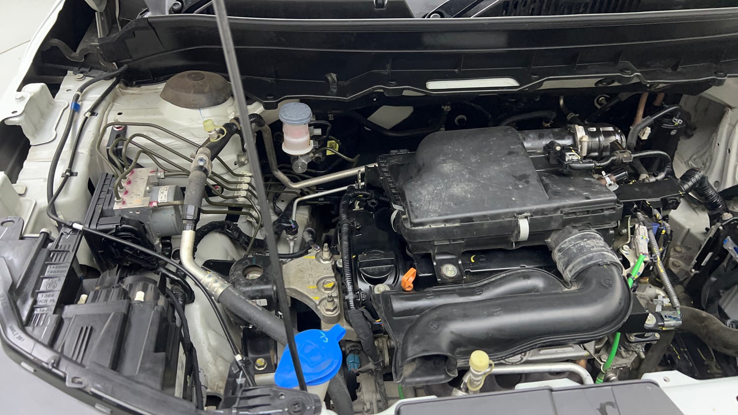 Used 2023 Maruti Suzuki Brezza ZXi Plus AT Petrol Automatic engine ENGINE RIGHT SIDE VIEW