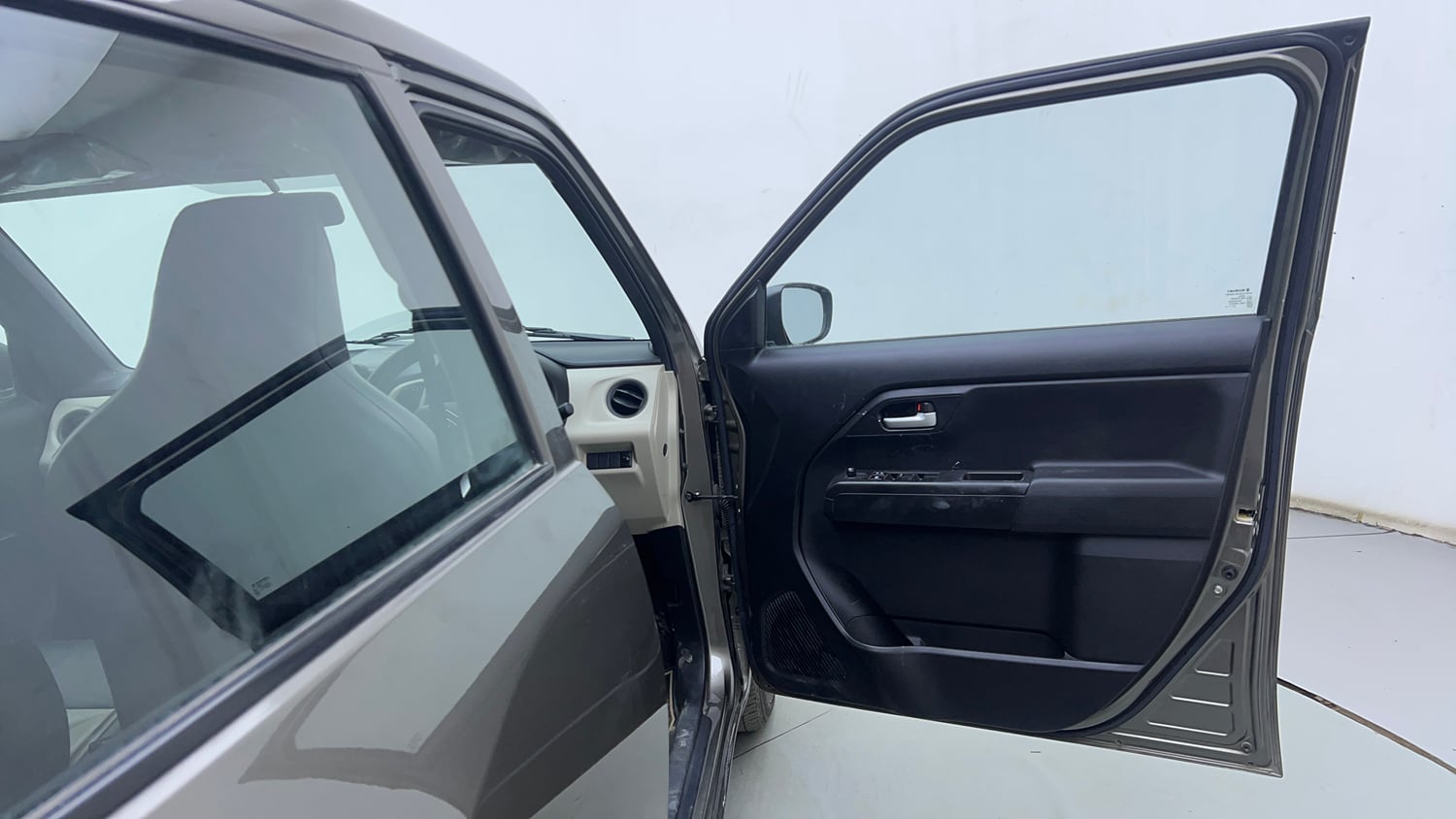 Used 2021 Maruti Suzuki Wagon R 1.0 VXi 1.0 Petrol Manual interior RIGHT FRONT DOOR OPEN VIEW
