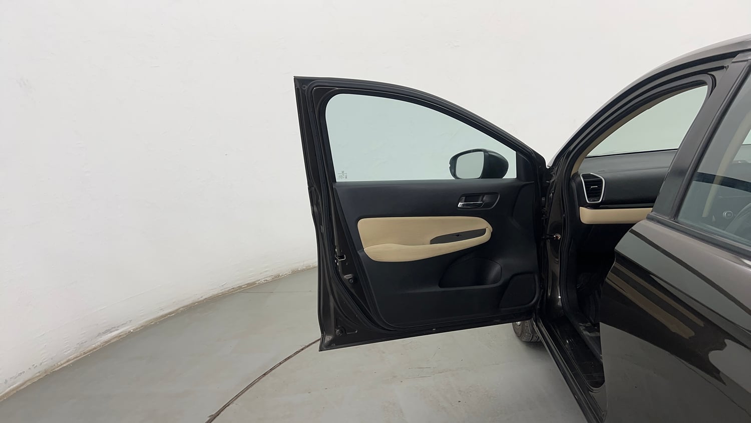 Used 2020 Honda City V Petrol Petrol Manual interior LEFT FRONT DOOR OPEN VIEW