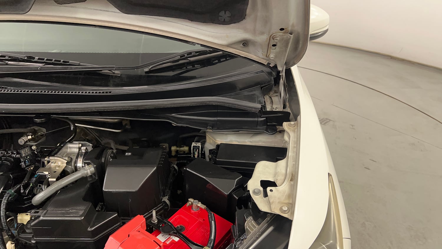 Used 2015 Honda Jazz SV Petrol Petrol Manual engine ENGINE LEFT SIDE HINGE & APRON VIEW